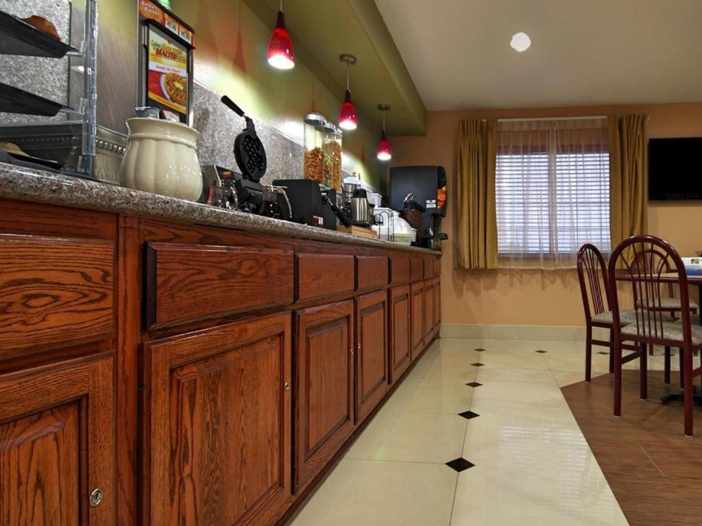Americas Best Value Inn Sinton Dış mekan fotoğraf